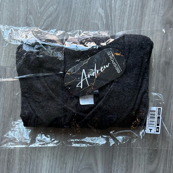 Andrew Christian | Bespoke Long Sleeve V-Neck Shirt in Charcoal (Medium) - Picture 11 of 16